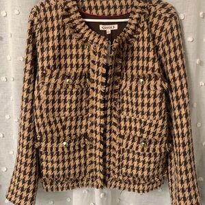 Chic Houndstooth Blazer in Brown and Black